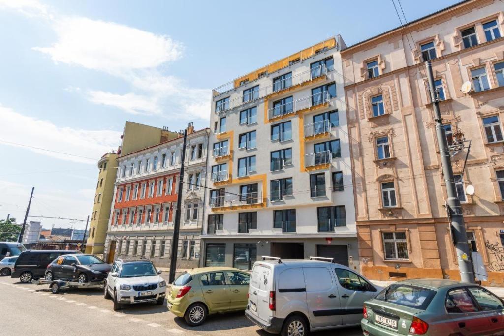 Brand New Studio Apartment #24 In Elite Residence With Free Secure Parking In The Center Praga Esterno foto