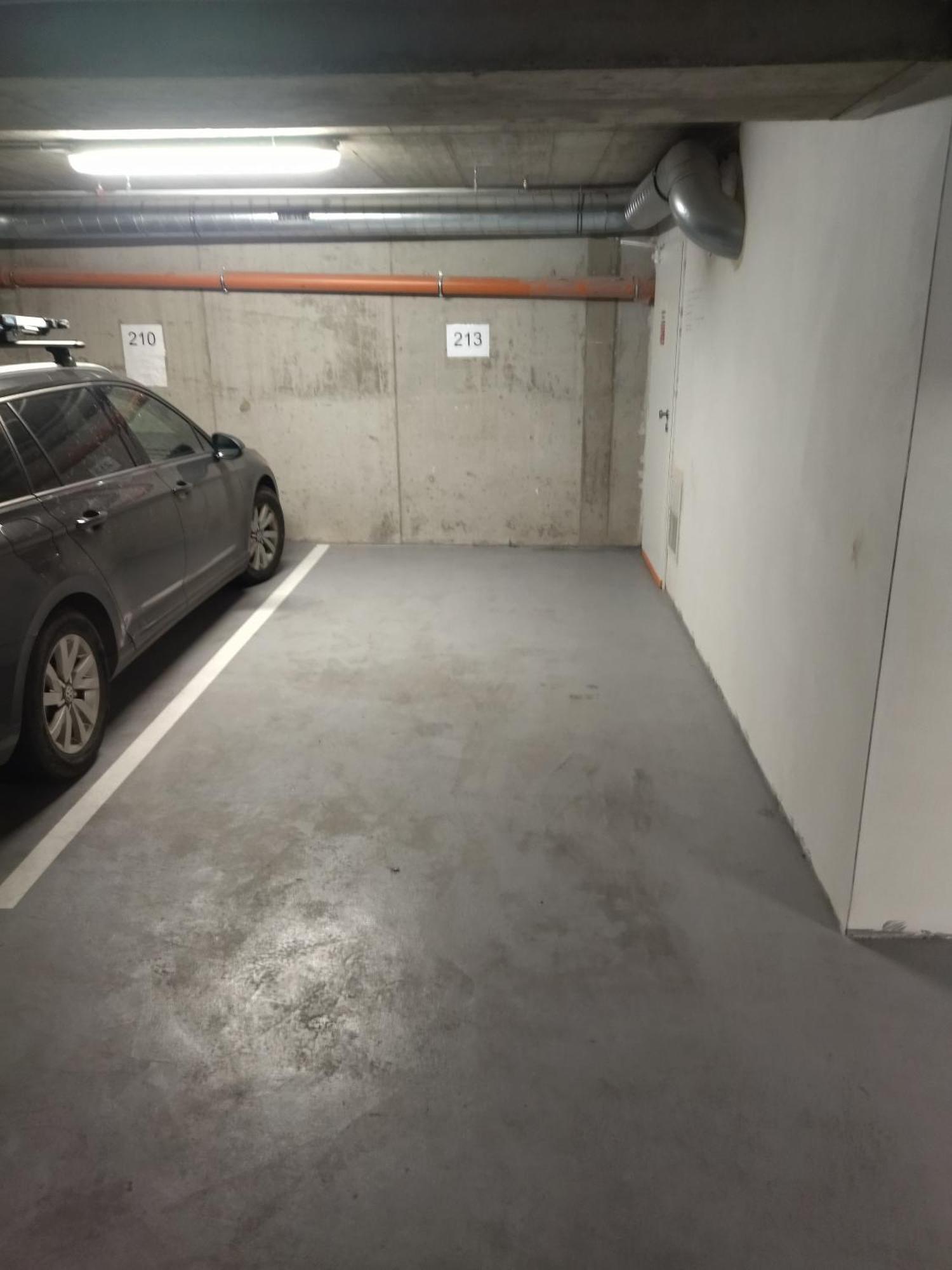 Brand New Studio Apartment #24 In Elite Residence With Free Secure Parking In The Center Praga Esterno foto