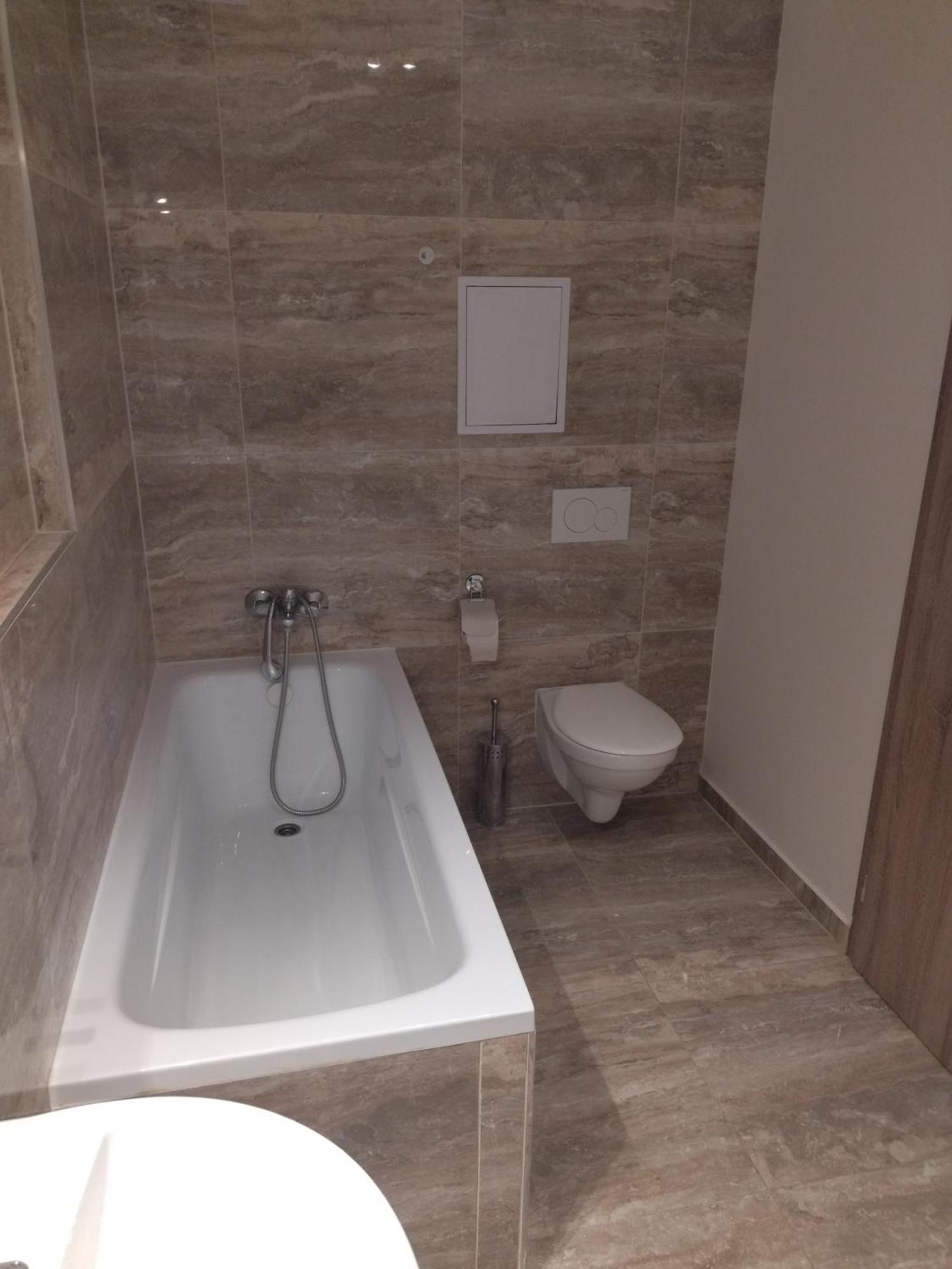 Brand New Studio Apartment #24 In Elite Residence With Free Secure Parking In The Center Praga Esterno foto