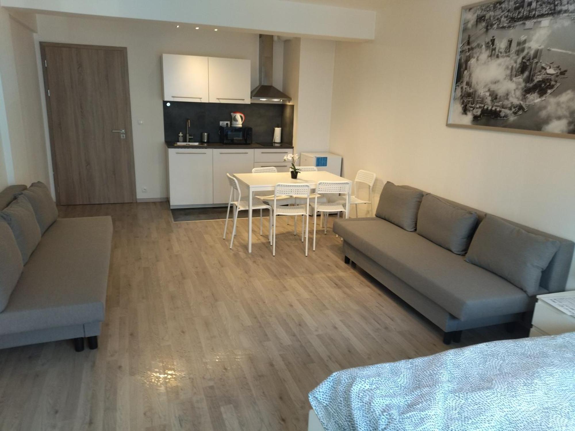 Brand New Studio Apartment #24 In Elite Residence With Free Secure Parking In The Center Praga Esterno foto